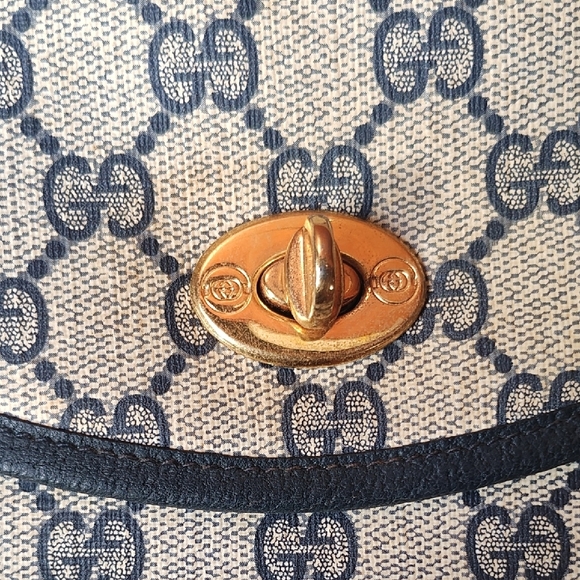 Vintage authentic Gucci Blue/Beige and Navy Blue Crossbody Bag - Picture 4 of 9